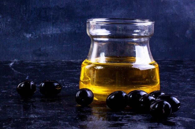 Grapeseed Oil vs. Olive Oil: Which Is Better for You?